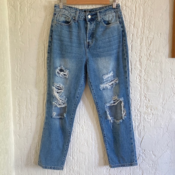 Simple Society Distressed Mom Jeans Size 7 - Picture 1 of 11
